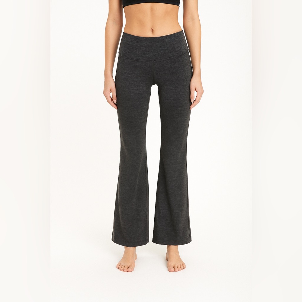 Jockey Straight leg Yoga Pants - Women’s Small